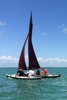 Hitia 17 sailing