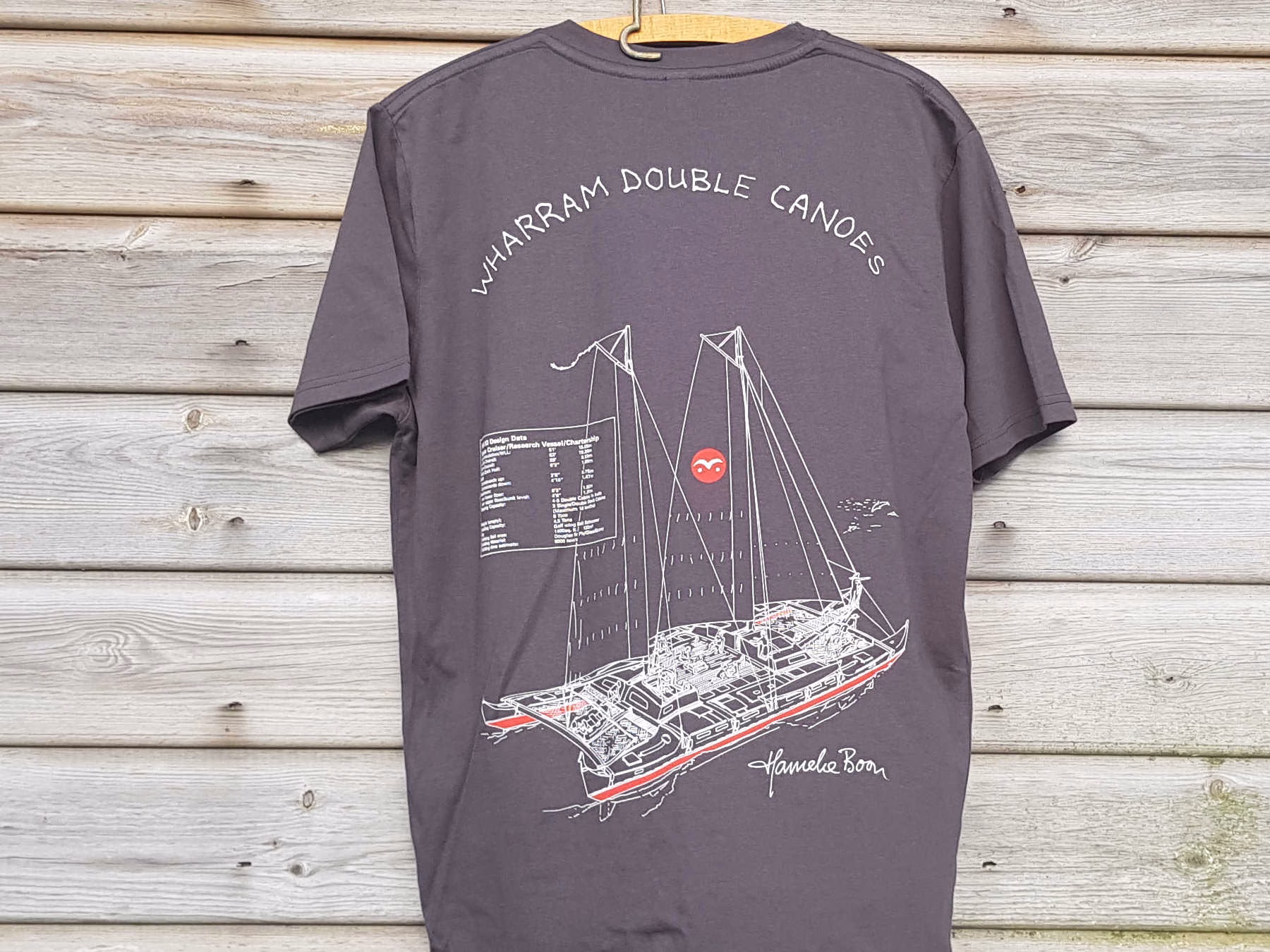 A T-shirt with boat on it